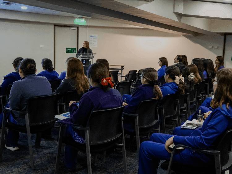 Dictuc participa en charla sobre Inocuidad Alimentaria