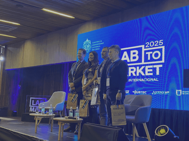 Dictuc participa de seminario internacional Lab to Market