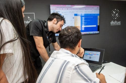 Equipamiento tecnológico
